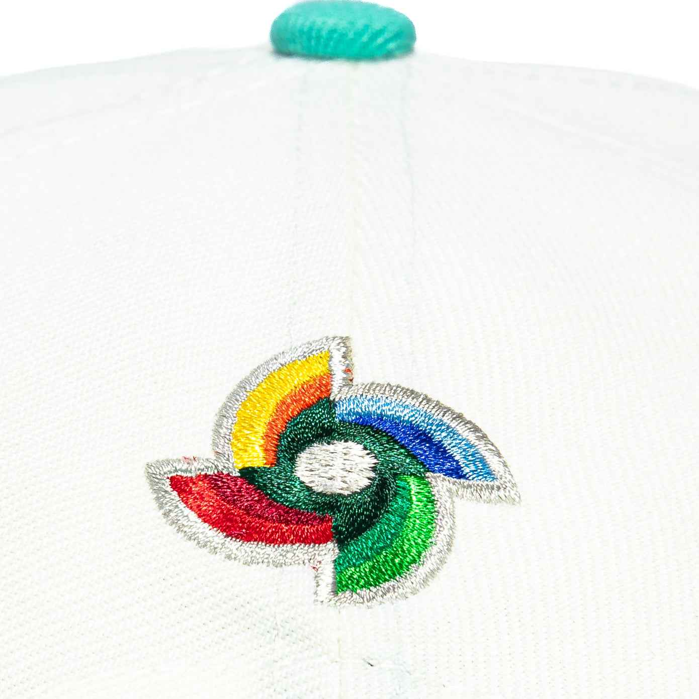 New Era 9Forty A-Frame Mexico World Baseball Classic Mexico Flag Patch Snapback Hat - White, Mint, Metallic Gold