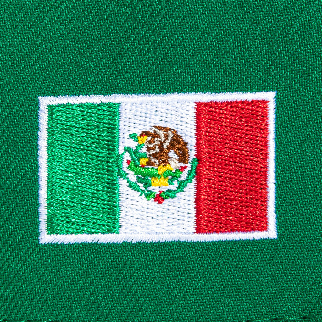 1   New Era 9Forty A-Frame Mexico El Tricolor Mexico Flag Patch Script Snapback Hat - Kelly Green