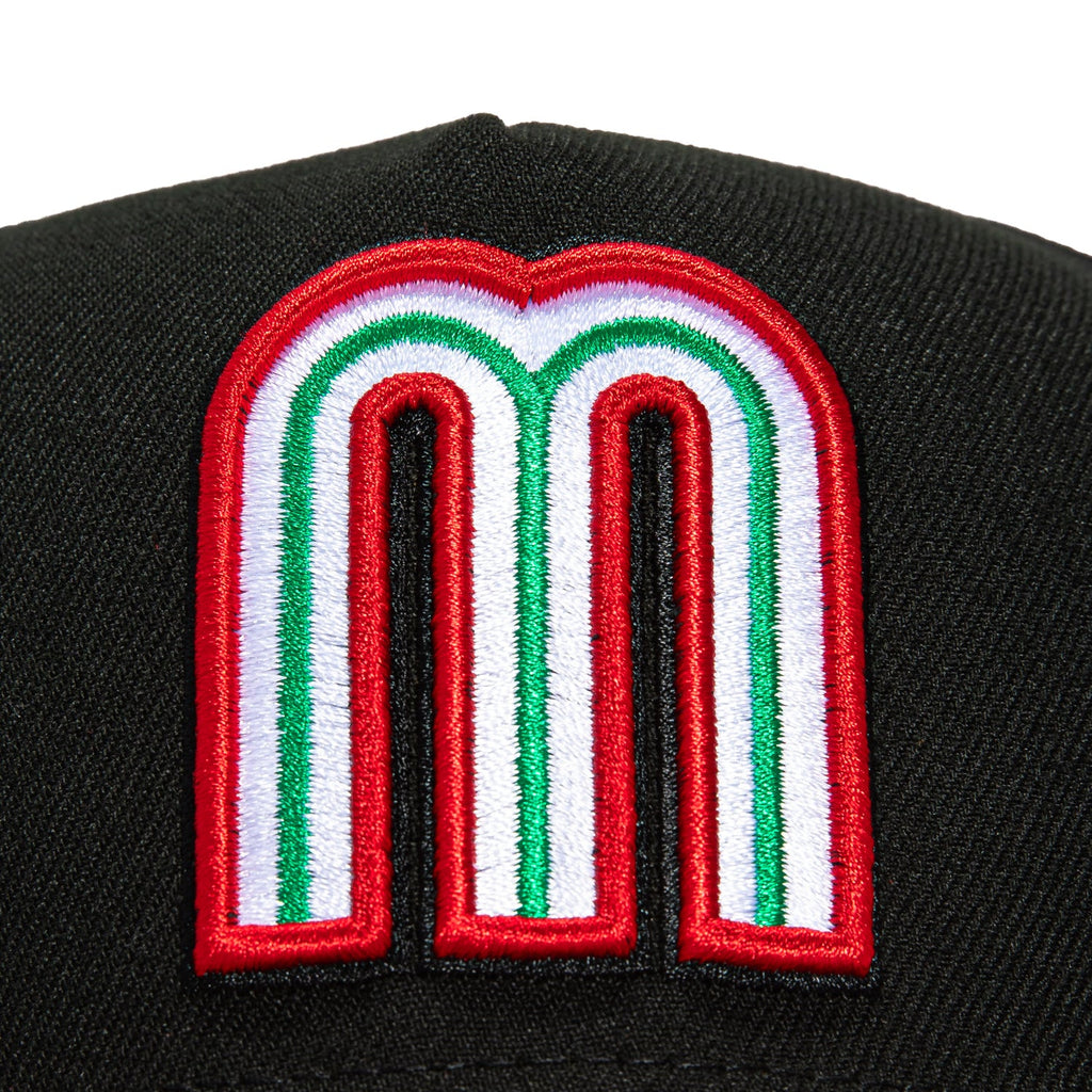 New Era 9Forty A-Frame Mexico World Baseball Classic Mexico Flag Patch Snapback Hat - Black, Red