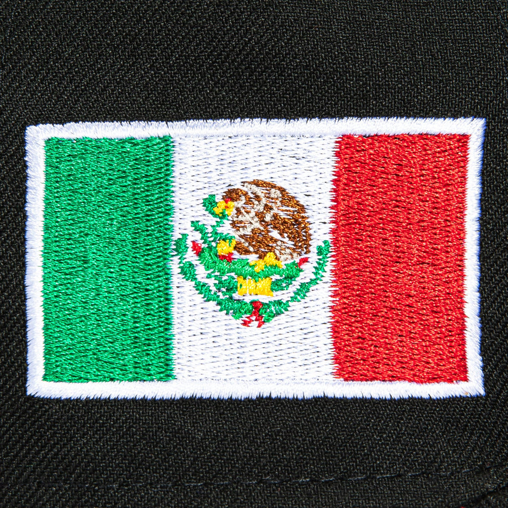 New Era 59Fifty Mexico World Baseball Classic Mexico Flag Patch Hat - Black, Red