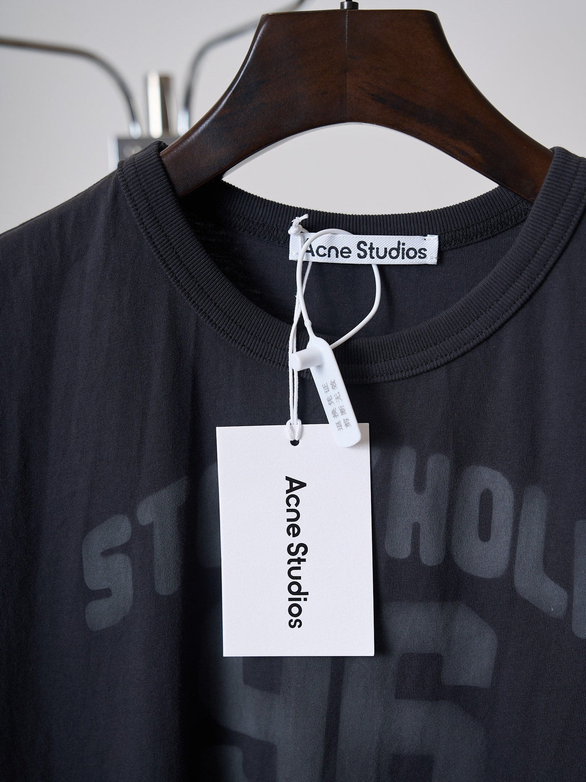 Acne Studios Women's Short‑Sleeve Crew‑Neck Crop T‑Shirt