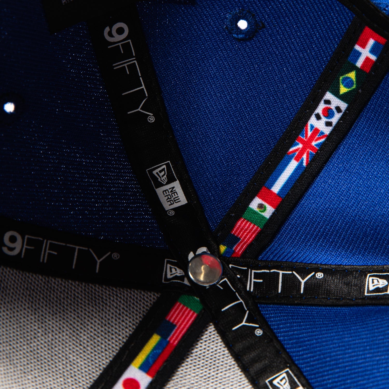New Era 9Fifty Youth Dominican Republic 2026 World Baseball Classic Dominican Republic Flag Patch Snapback Hat - Royal, Red
